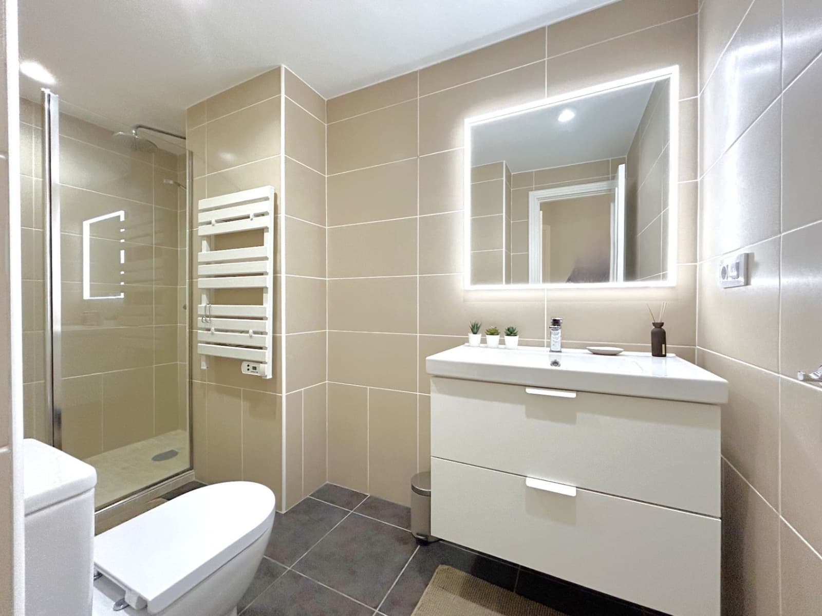 2 sovrum Lägenhet att hyra i Javea / Xabia med garage - 1 200 € (Ref: 9402446)