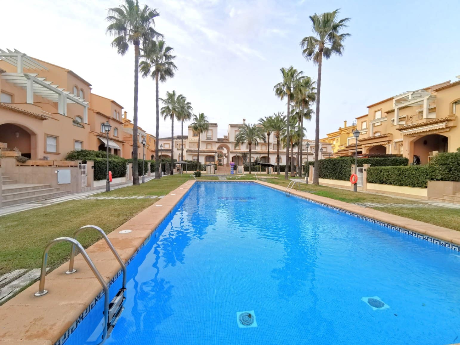 2 camera da letto Villetta a Schiera da affittare in Javea / Xabia con piscina garage - 1.300 € (Rif: 9469952)