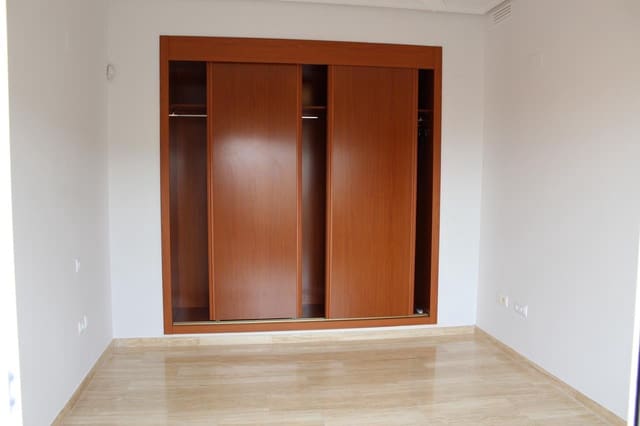 4 bedroom Penthouse for rent in Javea / Xàbia with pool garage - € 1,600 (Ref: 9469953)