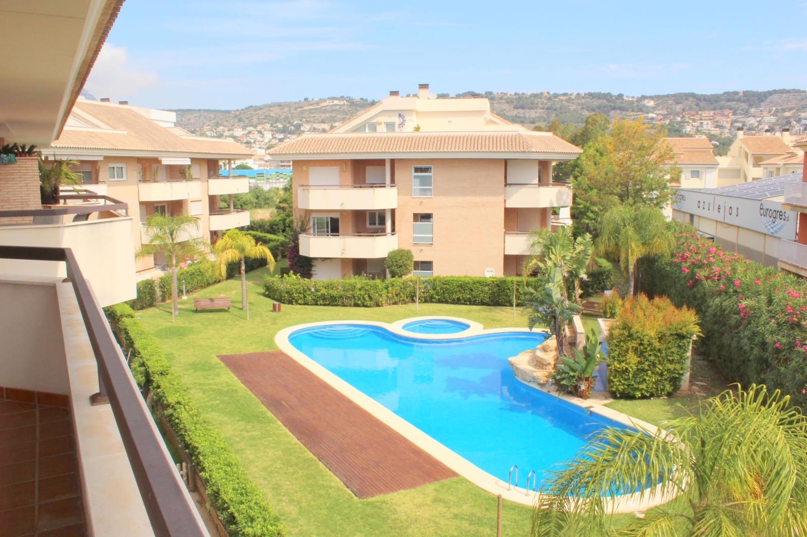 4 makuuhuone Kattohuoneisto vuokrattavana paikassa Javea / Xabia mukana uima-altaan 
autotalli - 1 600 € (Ref: 9469953)