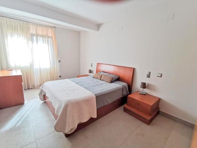 3 makuuhuone Huoneisto vuokrattavana paikassa Centro ciudad, Javea / Xàbia - 1 150 € (Ref: 9493878)