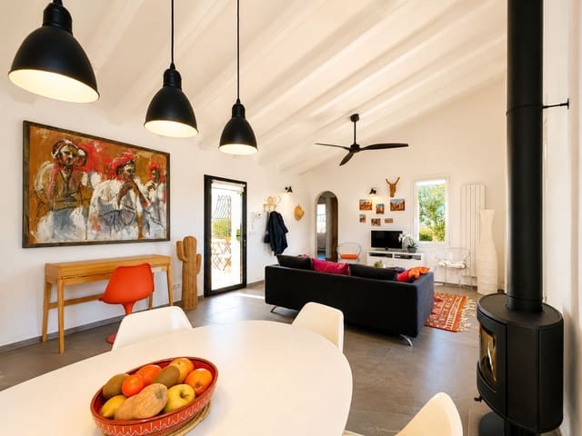 5 bedroom Villa for sale in Gata de Gorgos with pool garage - € 695,000 (Ref: 9503584)
