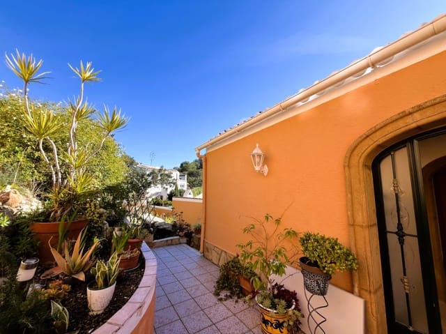 4 bedroom Villa for sale in Javea / Xàbia with pool garage - € 795,000 (Ref: 9503585)