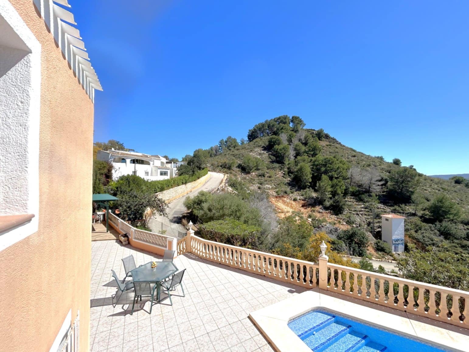 4 slaapkamer Villa te koop in Javea / Xabia met zwembad garage - € 795.000 (Ref: 9503585)