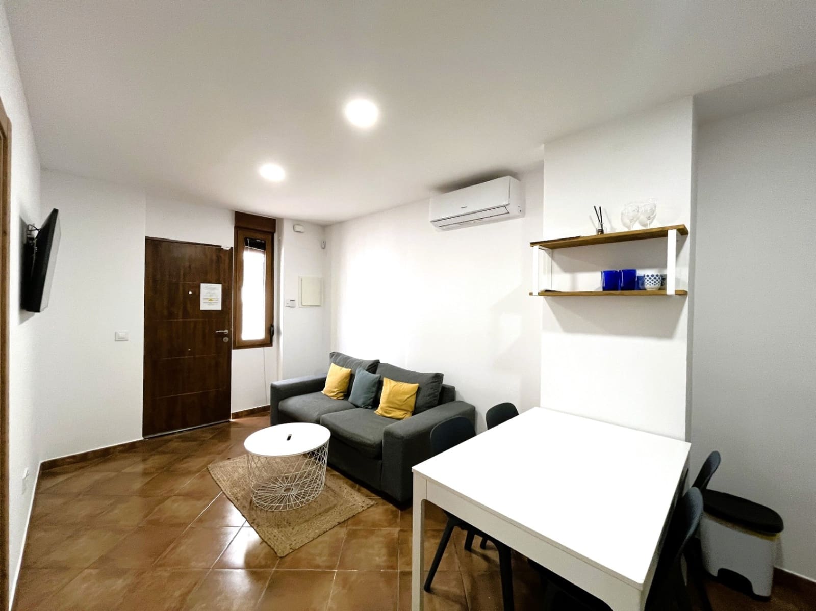 1 soverom Studio til leie i Denia - € 700 (Ref: 9511329)