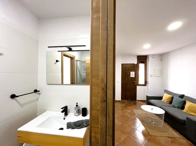1 soverom Studio til leie i Dénia - € 700 (Ref: 9511329)