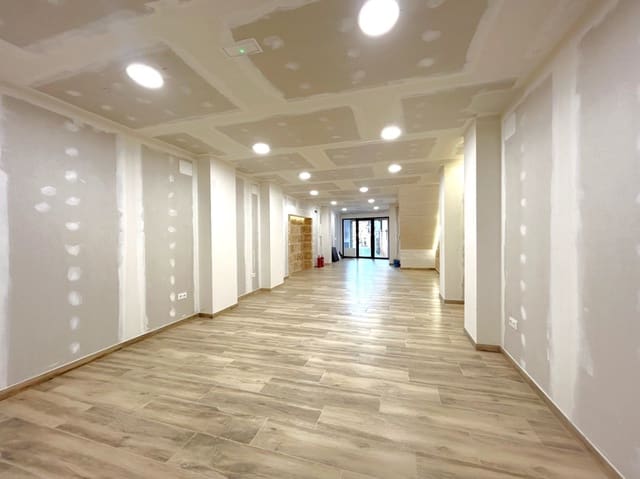 Erhverv til leje i Javea / Xàbia - € 1.350 (Ref: 9516595)