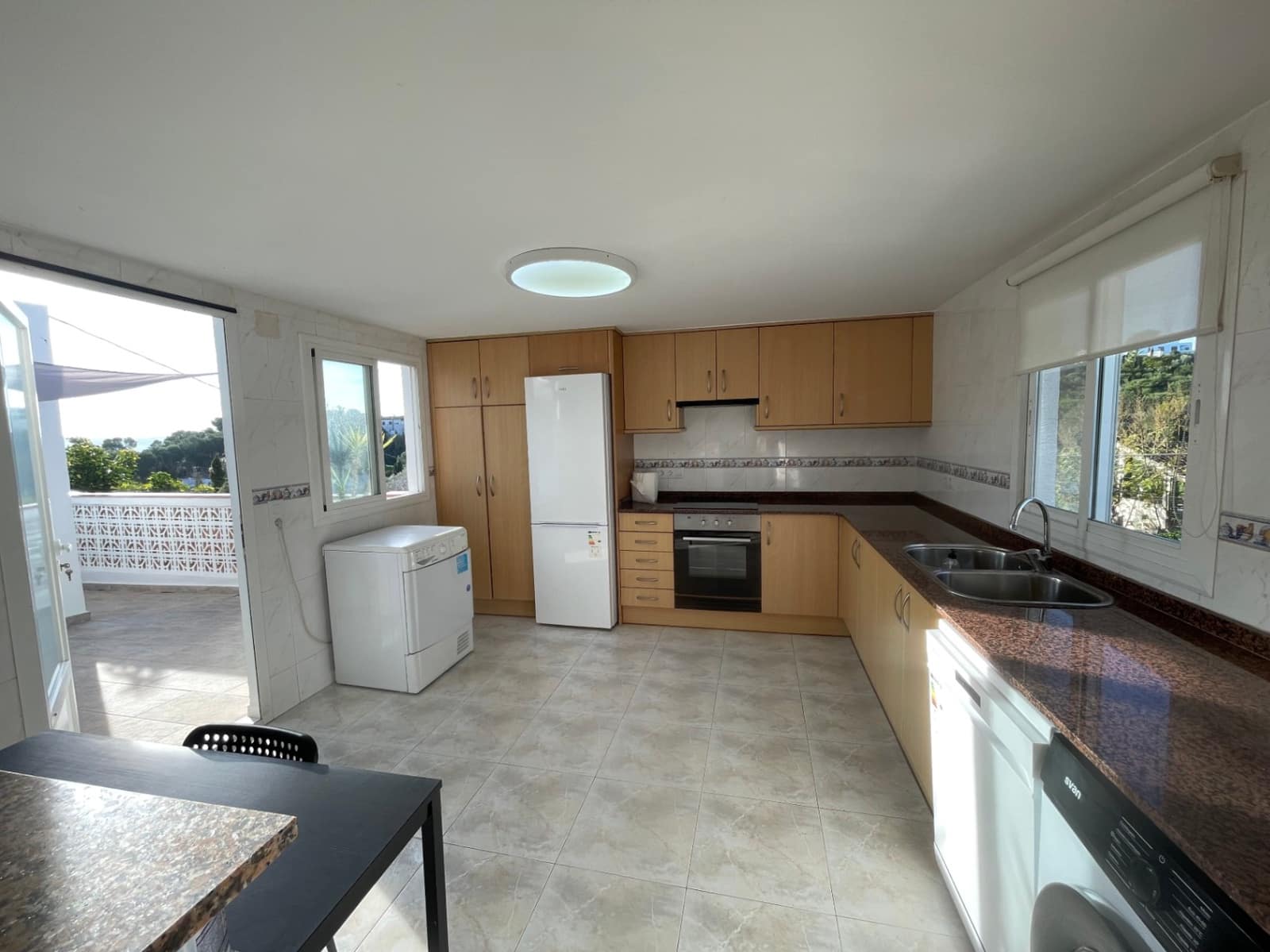 3 bedroom Apartment for rent in Javea / Xabia - € 1,300 (Ref: 9516596)