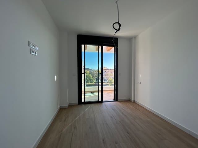 3 soveværelse Lejlighed til leje i Puerto, Javea / Xàbia med swimmingpool garage - € 1.800 (Ref: 9559384)