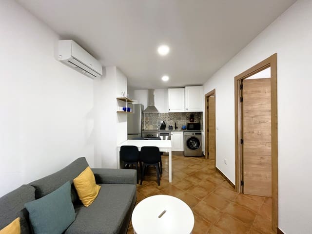 Apartamento de 2 habitaciones en Dénia en venta - 315.000 € (Ref: 9559385)