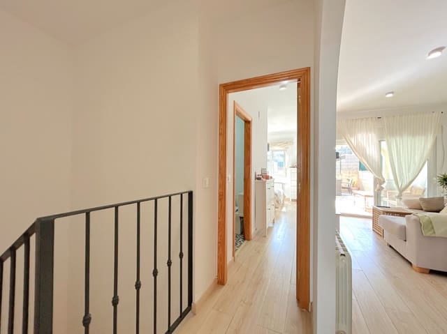 2 bedroom Apartment for sale in Benitachell / Benitatxell with pool garage - € 315,000 (Ref: 9614274)