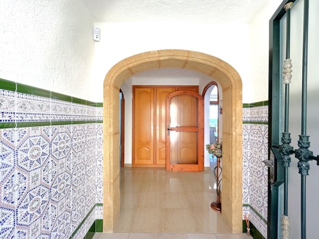 4 bedroom Villa for rent in Partida Tosal - Zona del Castellans, Javea / Xàbia with pool garage - € 2,800 (Ref: 9665447)