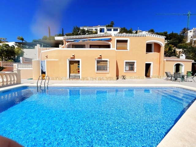 4 bedroom Villa for rent in Partida Tosal - Zona del Castellans, Javea / Xàbia with pool garage - € 2,800 (Ref: 9665447)