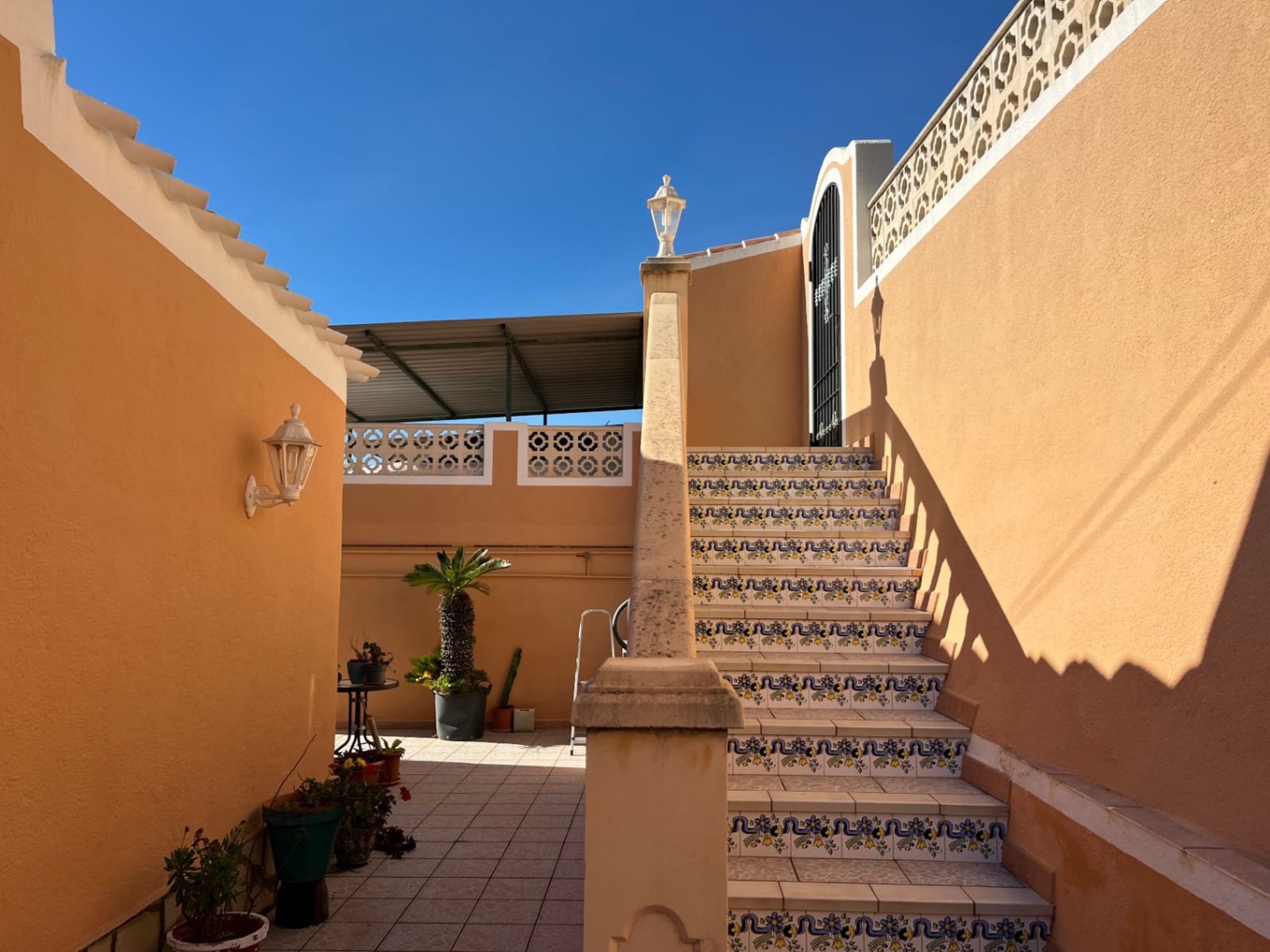 4 makuuhuone Huvila vuokrattavana paikassa Javea / Xabia mukana uima-altaan 
autotalli - 2 800 € (Ref: 9665447)