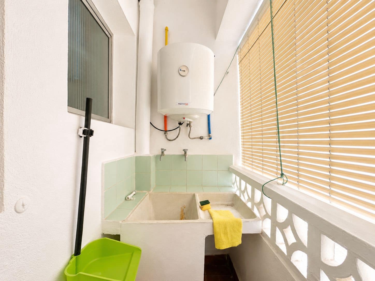 3 bedroom Apartment for sale in Benissa - € 160,000 (Ref: 9680618)