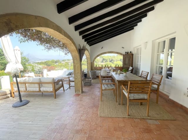 4 bedroom Villa for rent in Javea / Xàbia with pool garage - € 2,300 (Ref: 9720509)