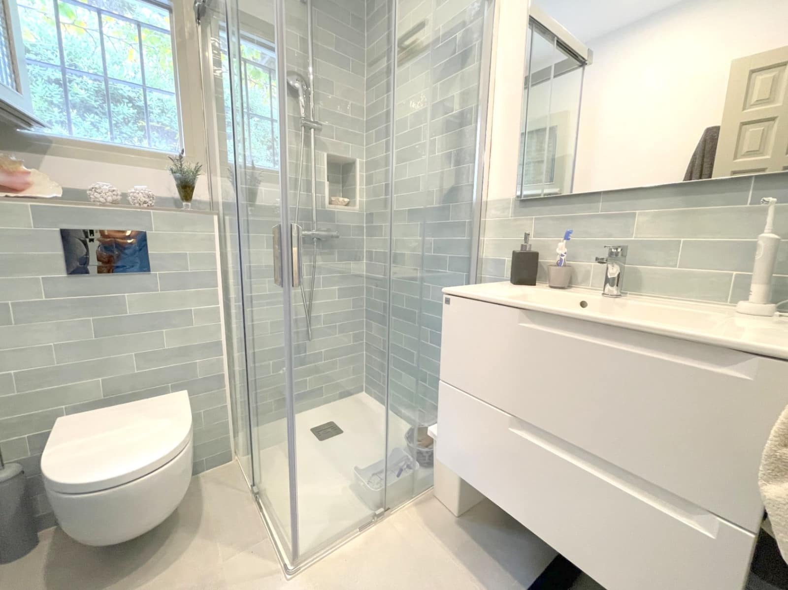 Villa/Maison de 4 chambres à louer à Javea / Xabia avec piscine garage - 2 300 € (Ref: 9720509)