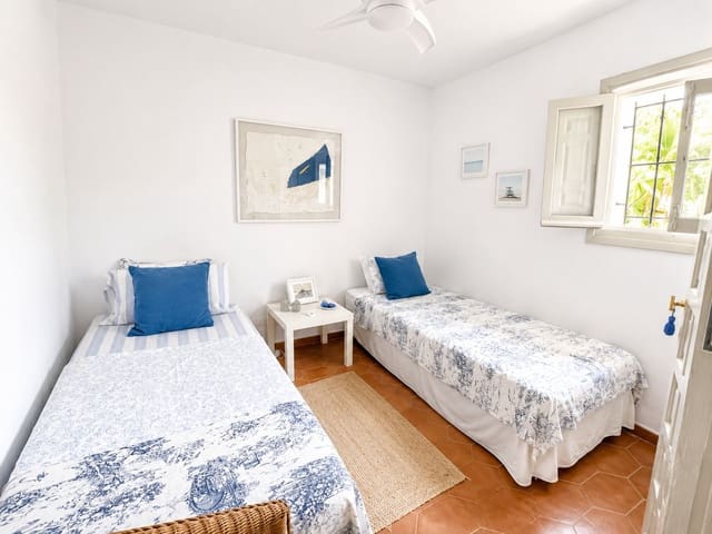 Chalet de 4 habitaciones en Javea / Xàbia en alquiler con piscina garaje - 2.300 € (Ref: 9720509)