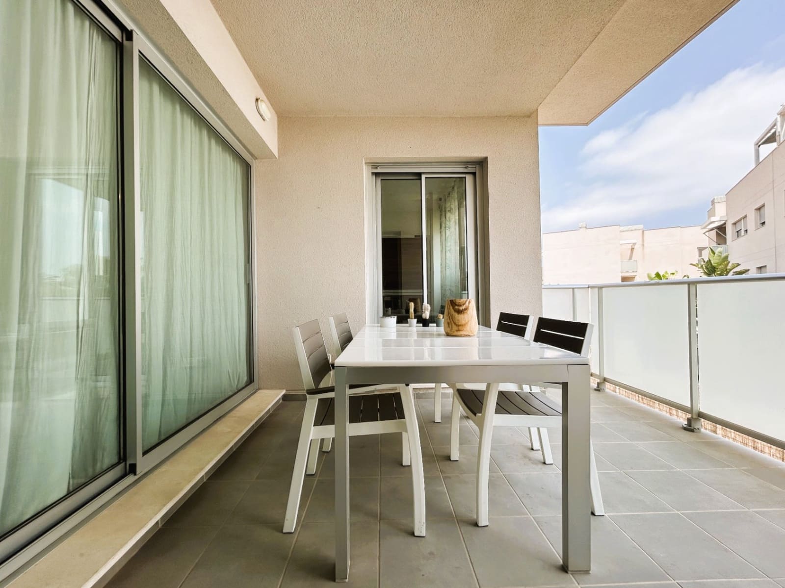 3 bedroom Apartment for rent in Arenal with garage - € 1,295 (Ref: 9734116)