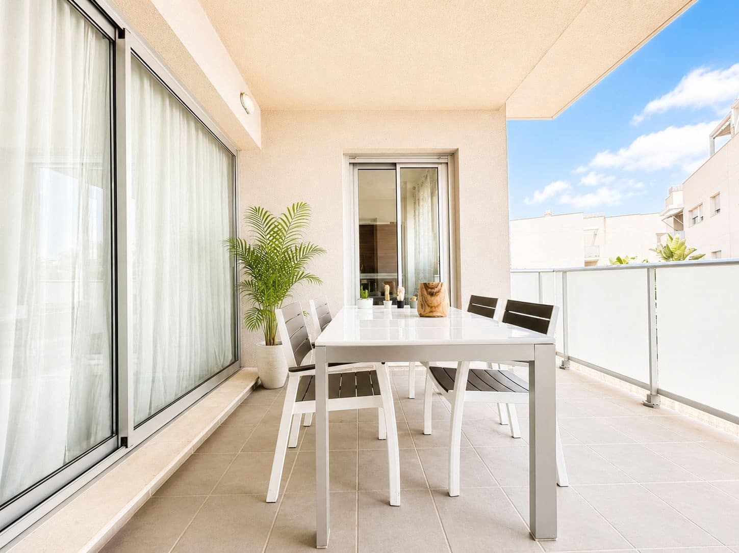 3 camera da letto Appartamento da affittare in Arenal con piscina garage - 1.295 € (Rif: 9734116)