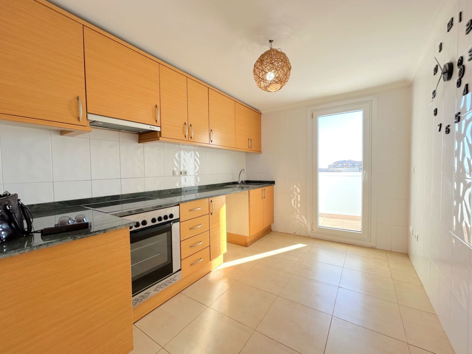 1 bedroom Apartment for rent in Javea / Xabia with garage - € 900 (Ref: 9734117)