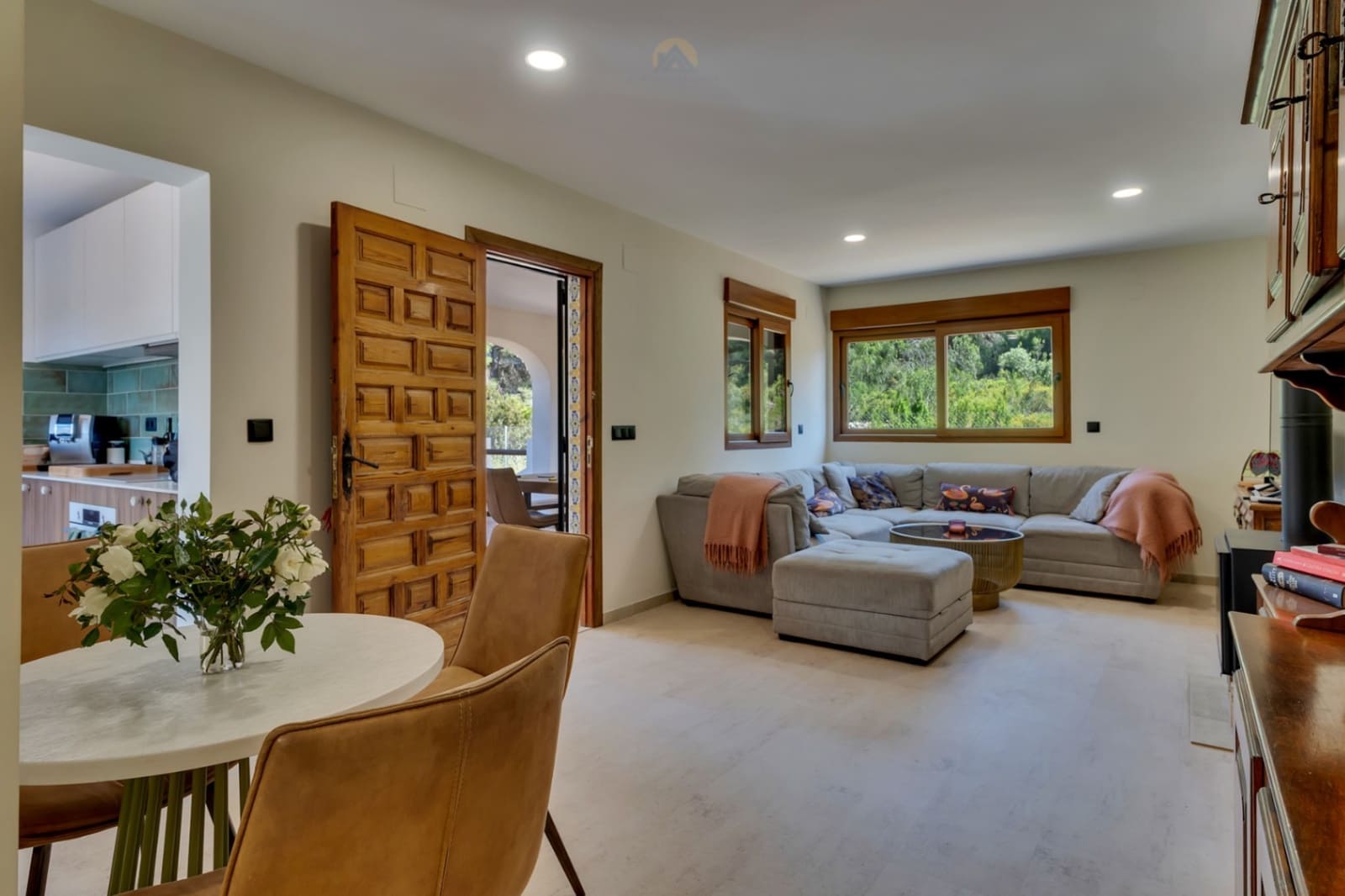 4 sypialnia Willa na sprzedaż w Javea / Xabia z basenem garażem - 750 000 € (Ref: 9807291)