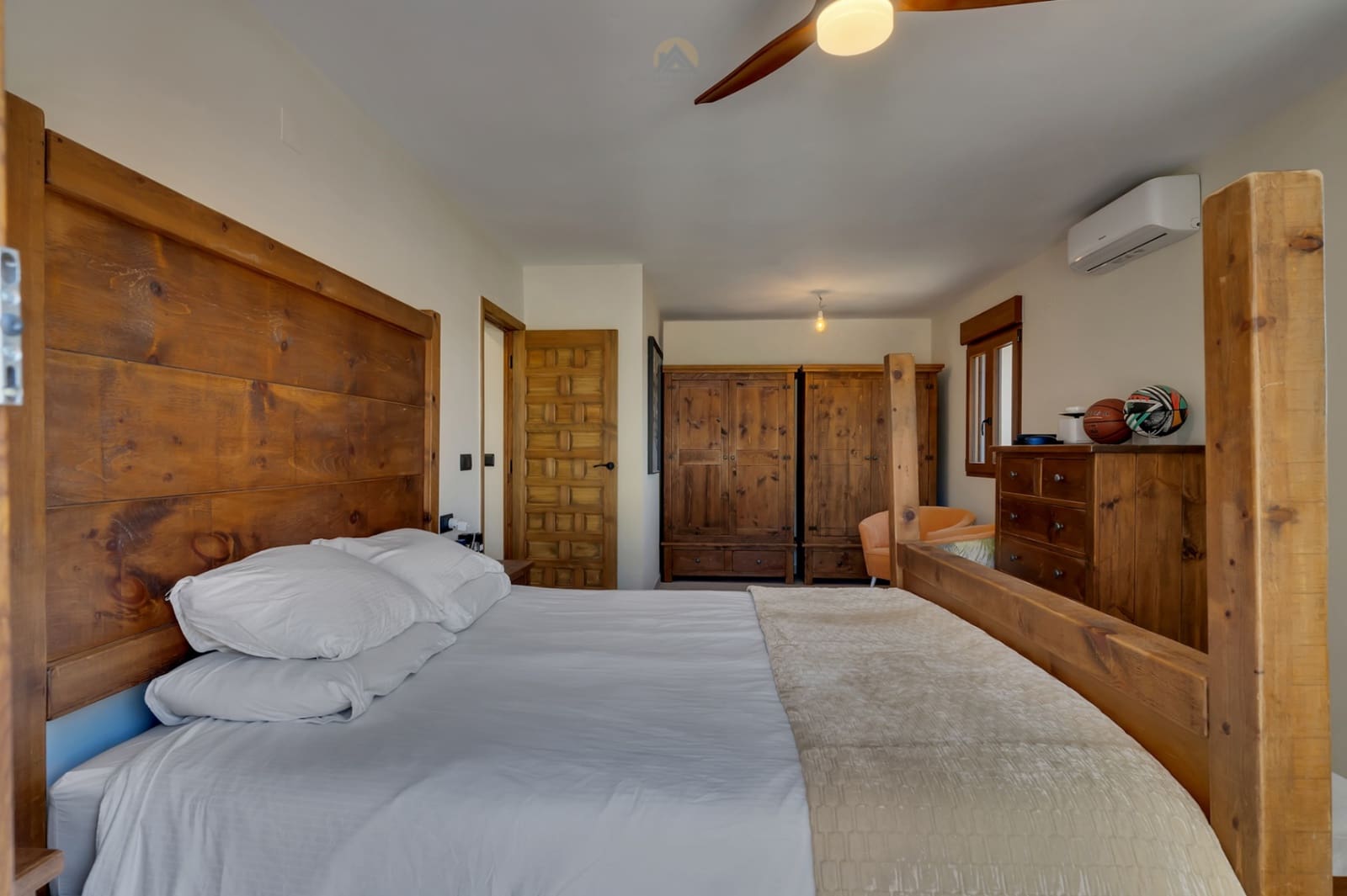 4 sypialnia Willa na sprzedaż w Javea / Xabia z basenem garażem - 750 000 € (Ref: 9807291)