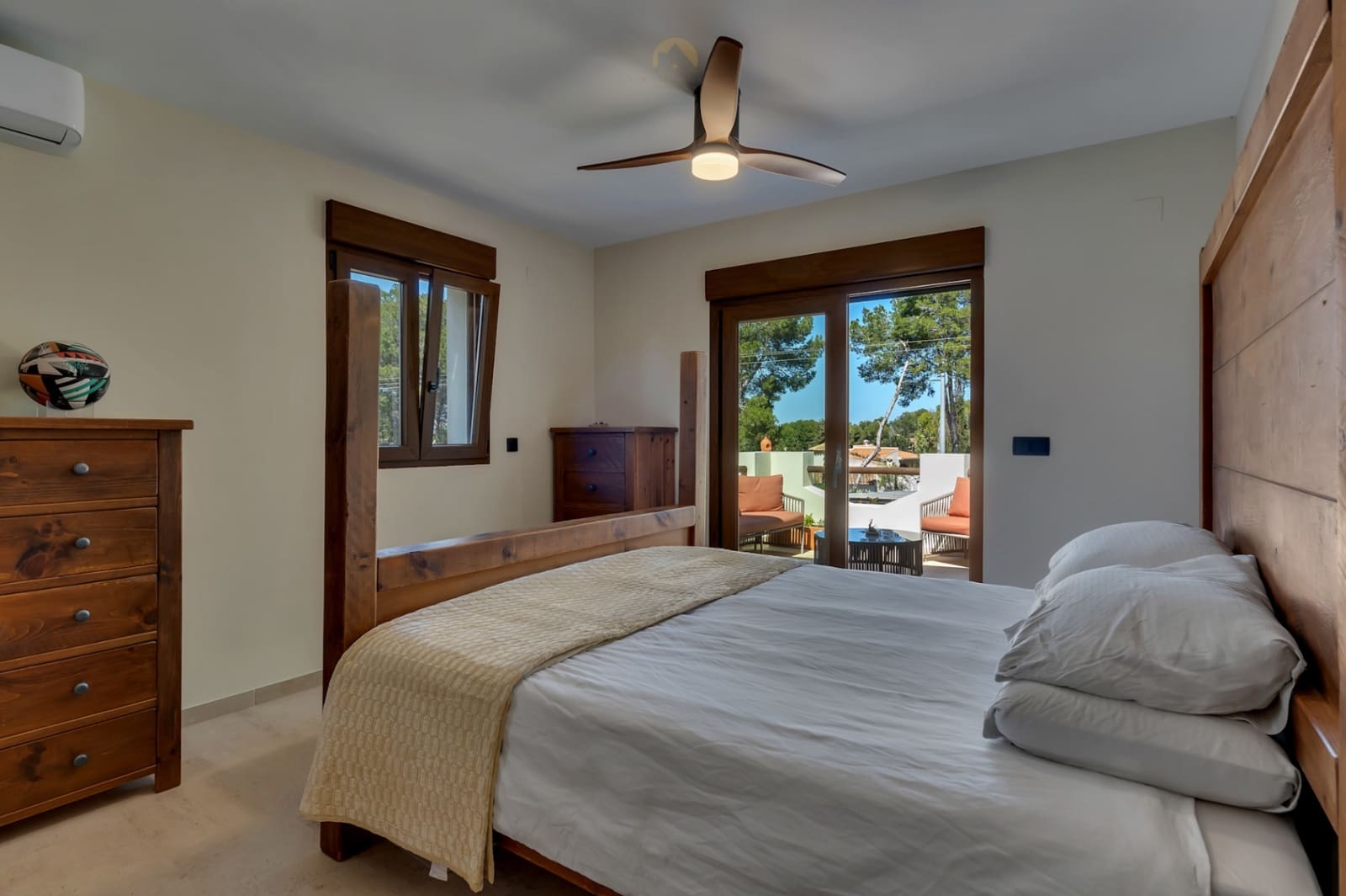 4 sypialnia Willa na sprzedaż w Javea / Xabia z basenem garażem - 750 000 € (Ref: 9807291)