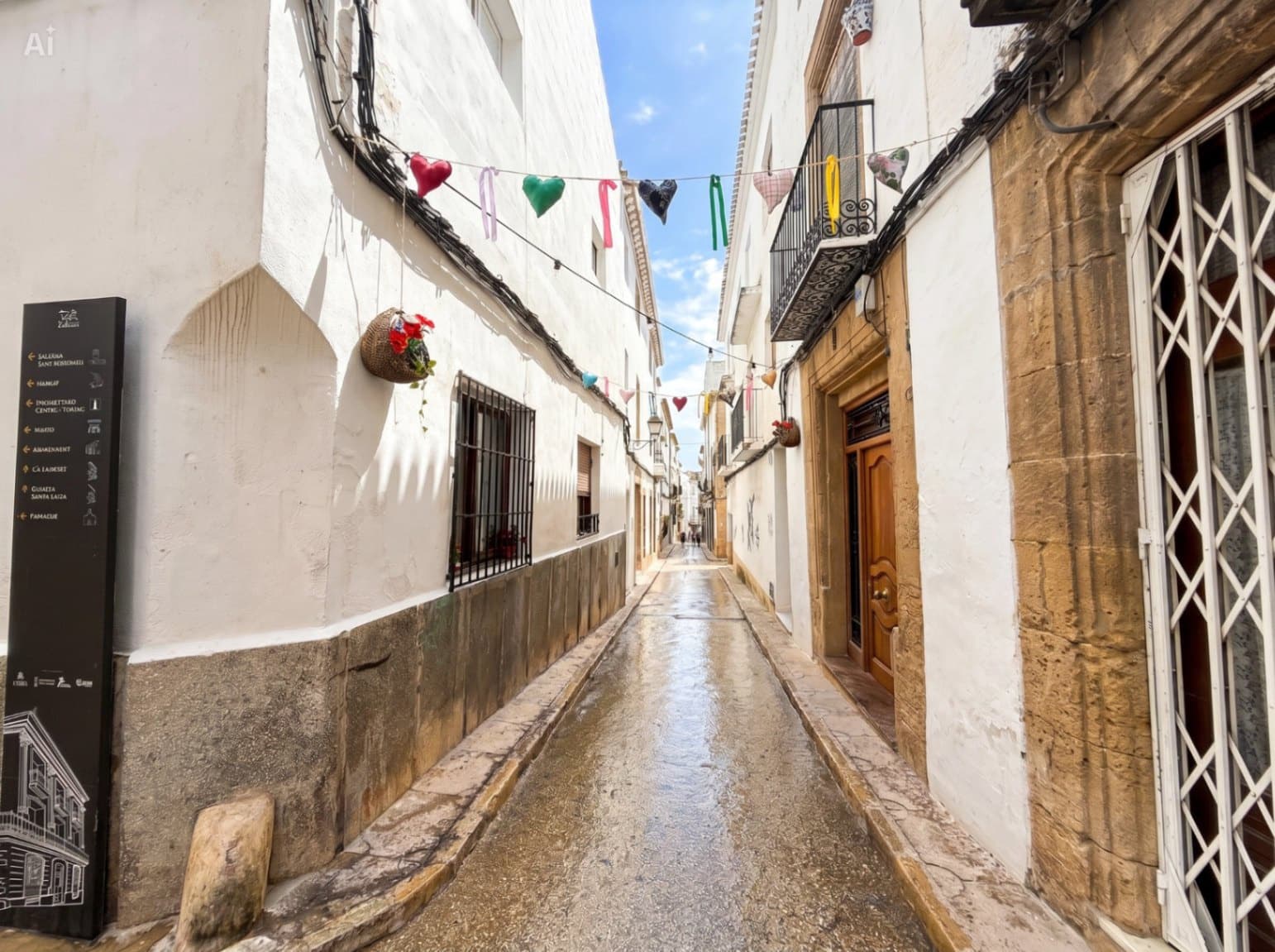 4 bedroom Townhouse for sale in Javea / Xabia - € 270,000 (Ref: 9819380)