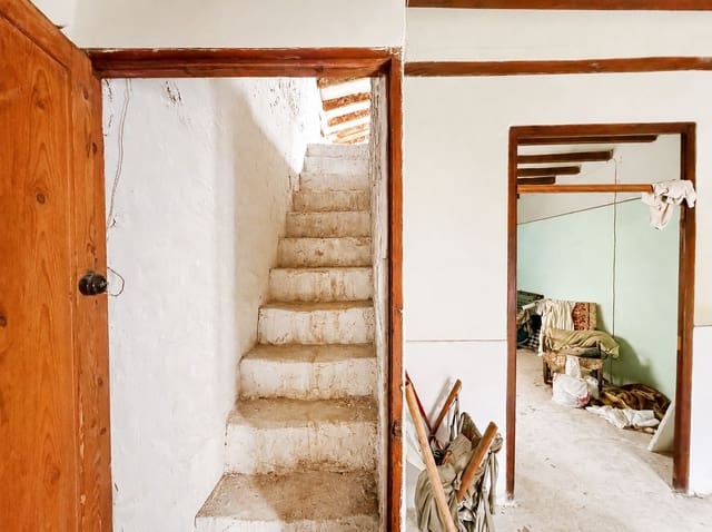 4 sovrum Hus till salu i Centro ciudad, Javea / Xàbia - 270 000 € (Ref: 9819380)