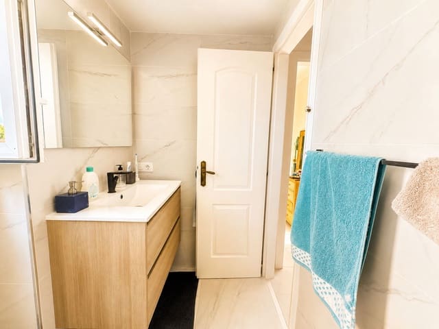 Appartement de 2 chambres à louer à Arenal, Javea / Xàbia avec garage - 750 € (Ref: 9927929)