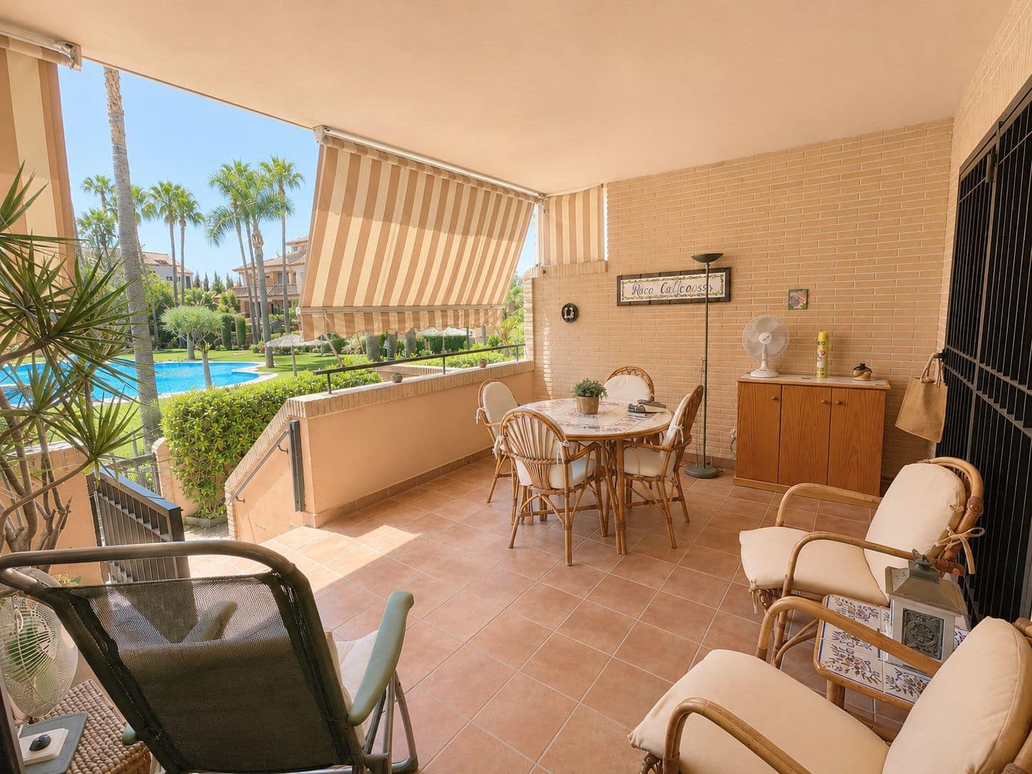 2 bedroom Apartment for rent in Javea / Xabia with pool - € 1,100 (Ref: 9927930)