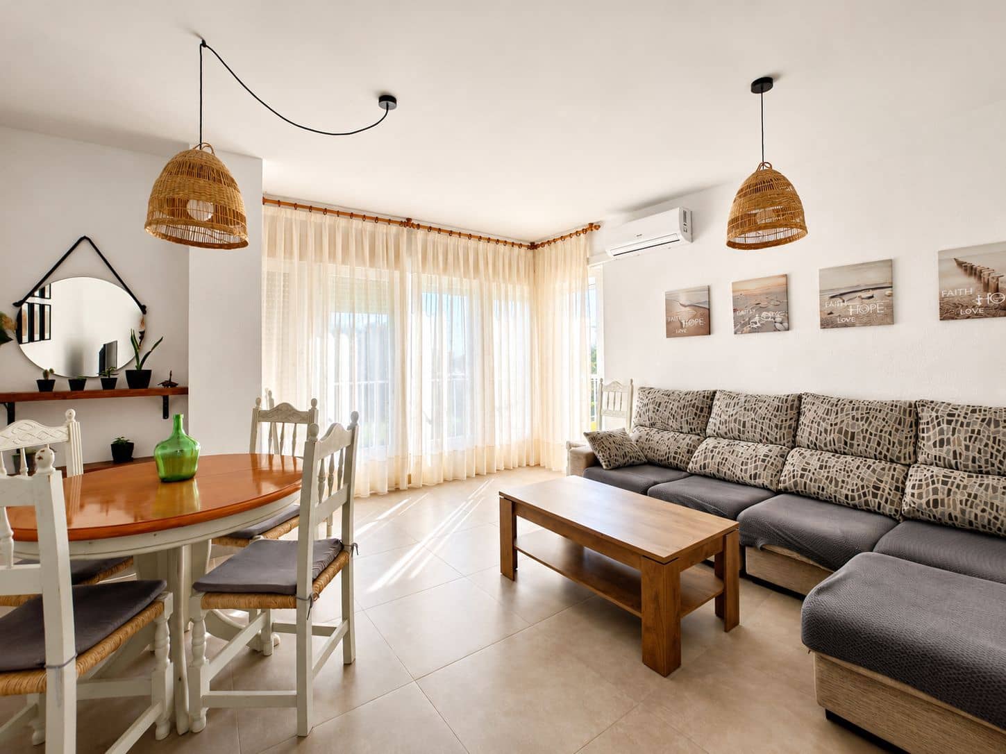 Appartement de 4 chambres à louer à Arenal avec piscine - 950 € (Ref: 9927931)