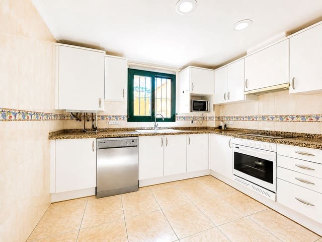 4 sovrum Radhus till salu i Puerto, Javea / Xàbia med garage - 645 000 € (Ref: 9938768)