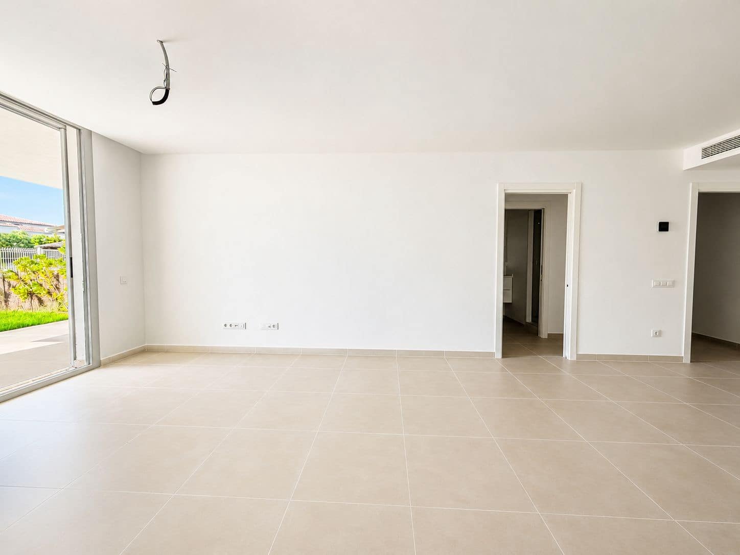 3 bedroom Apartment for rent in Javea / Xabia with pool garage - € 2,200 (Ref: 9958462)