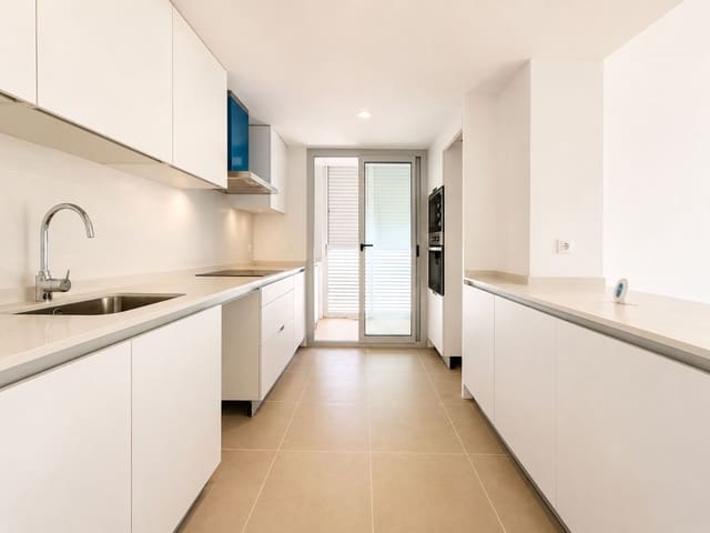 Appartement de 3 chambres à louer à Javea / Xàbia avec piscine garage - 2 200 € (Ref: 9958462)