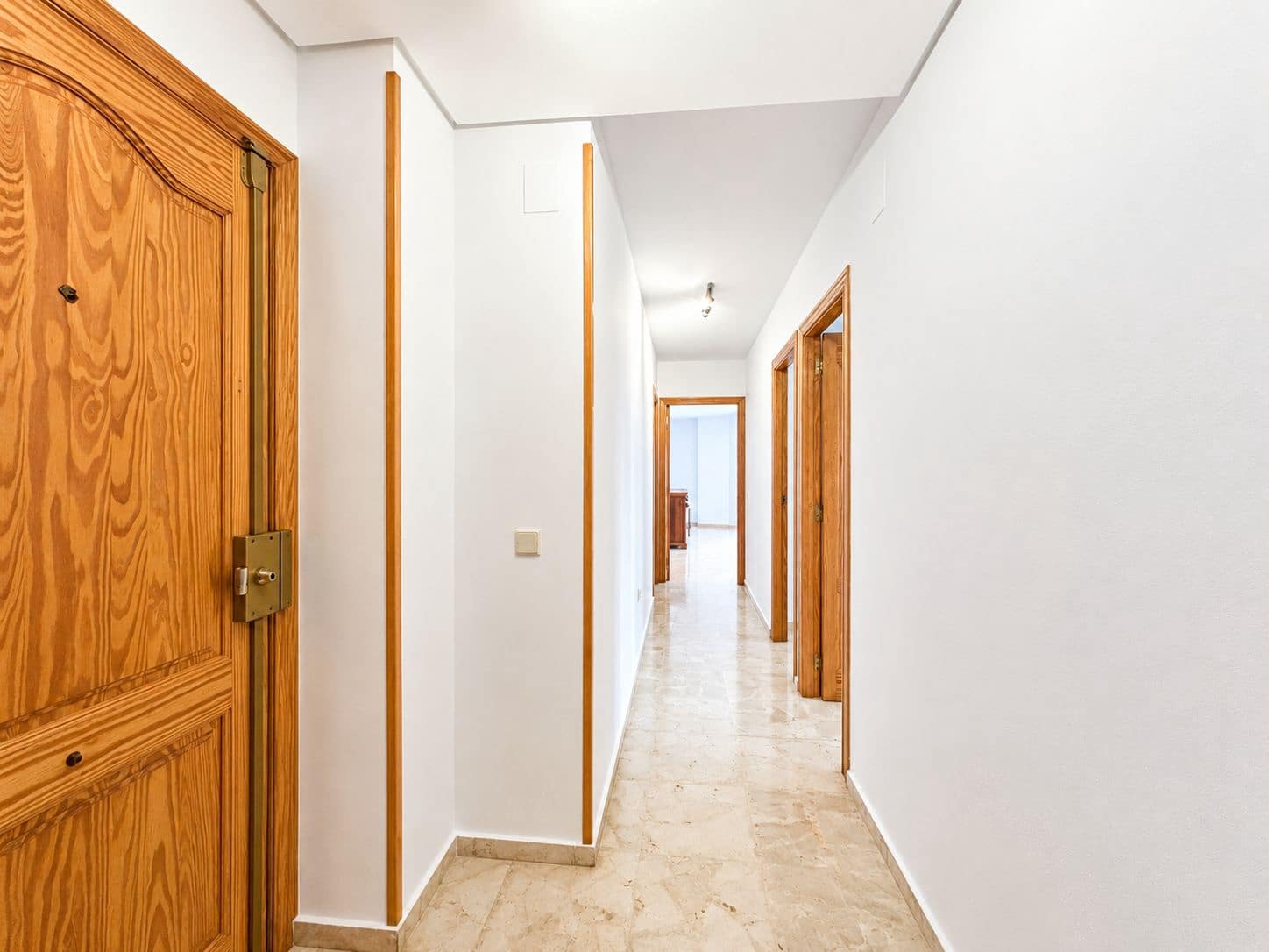 3 slaapkamer Appartement te huur in Javea / Xabia met garage - € 1.000 (Ref: 9981426)