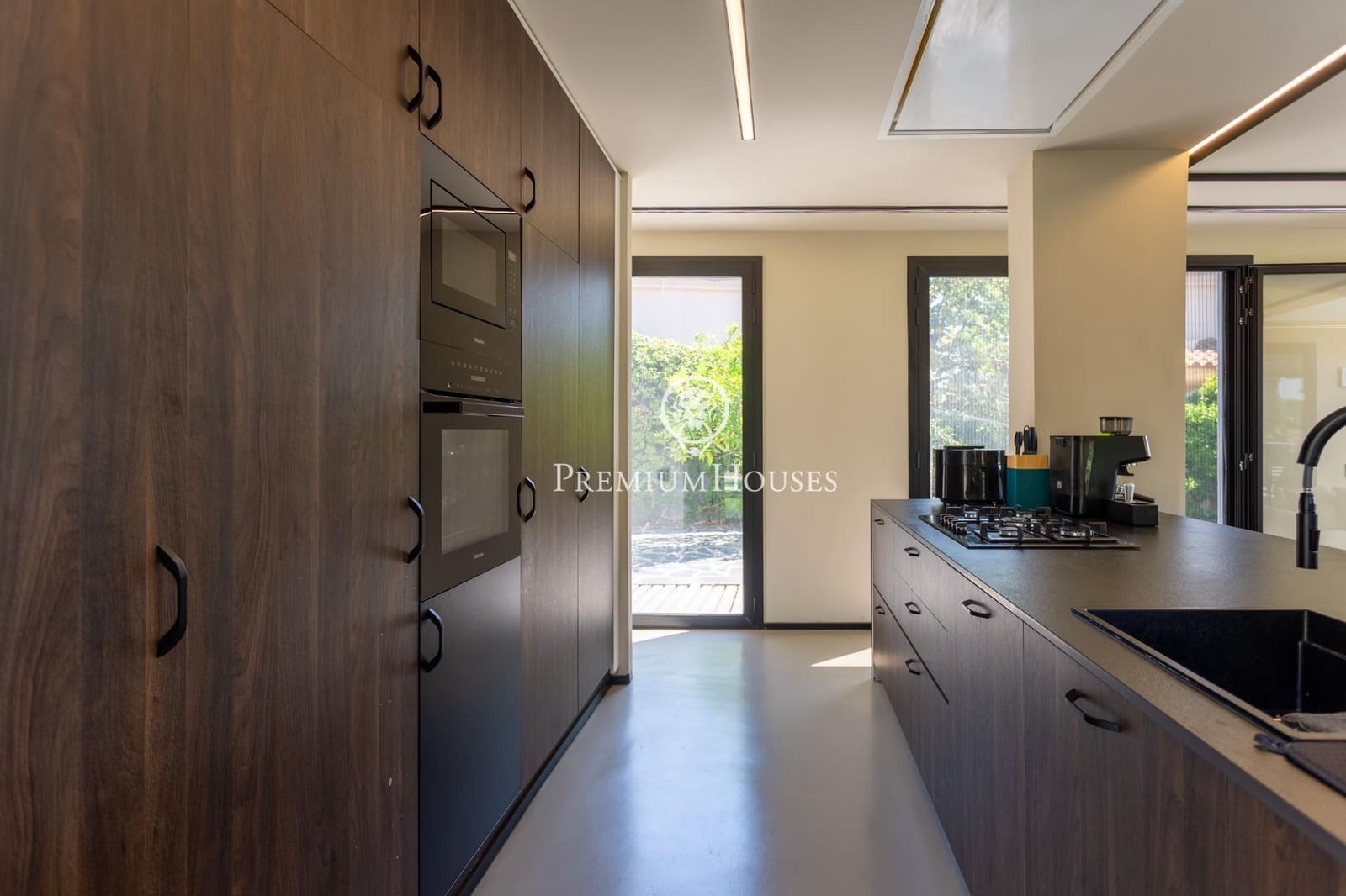 Chalet de 5 habitaciones en Premià de Dalt en venta con piscina garaje - 1.400.000 € (Ref: 10004212)