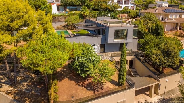 5 soveværelse Villa til salg i Premià de Dalt med swimmingpool garage - € 1.400.000 (Ref: 10004212)