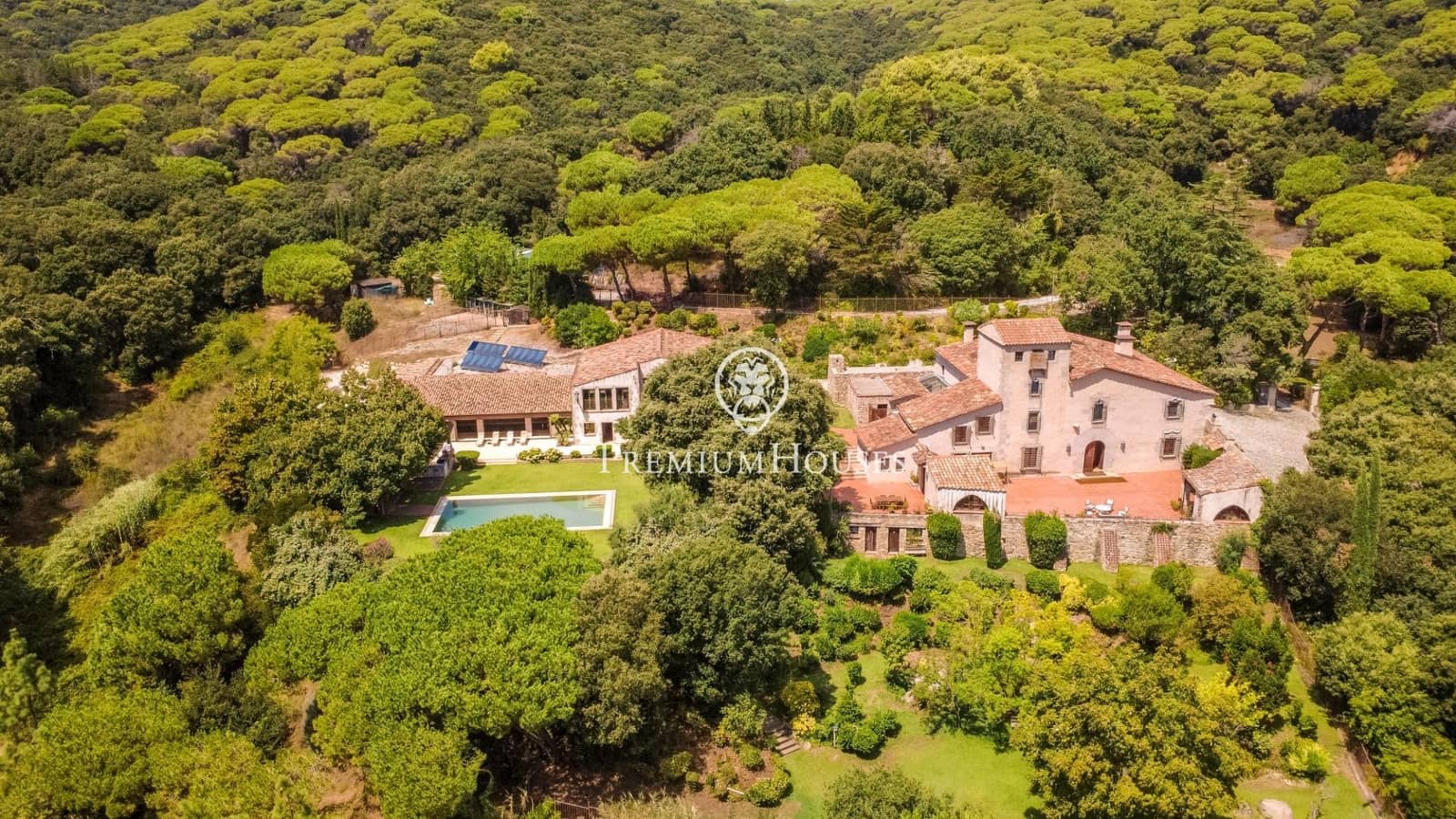 6 chambre Finca/Maison de Campagne à vendre à Sant Andreu de Llavaneres avec piscine - 17 000 000 € (Ref: 10020954)