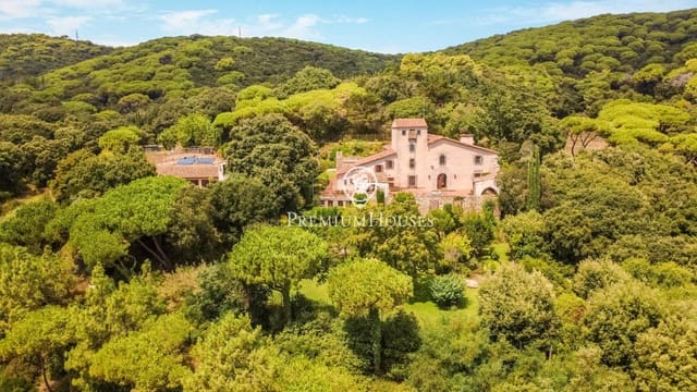 6 chambre Finca/Maison de Campagne à vendre à Sant Andreu de Llavaneres avec piscine - 17 000 000 € (Ref: 10020954)