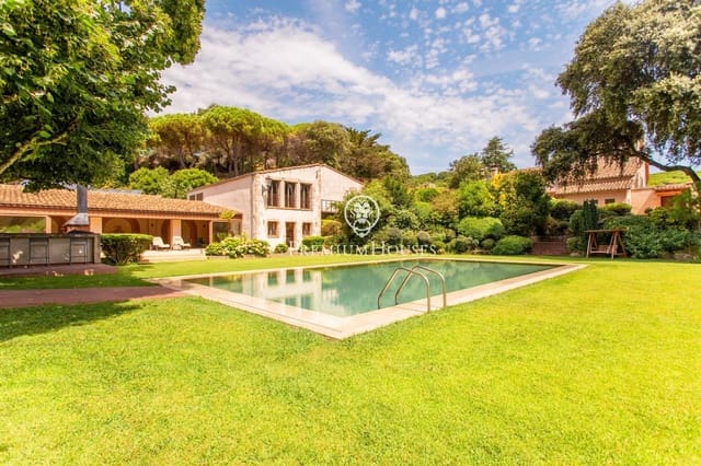 6 chambre Finca/Maison de Campagne à vendre à Sant Andreu de Llavaneres avec piscine - 17 000 000 € (Ref: 10020954)