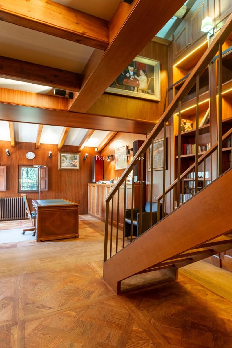 6 chambre Finca/Maison de Campagne à vendre à Sant Andreu de Llavaneres avec piscine - 17 000 000 € (Ref: 10020954)