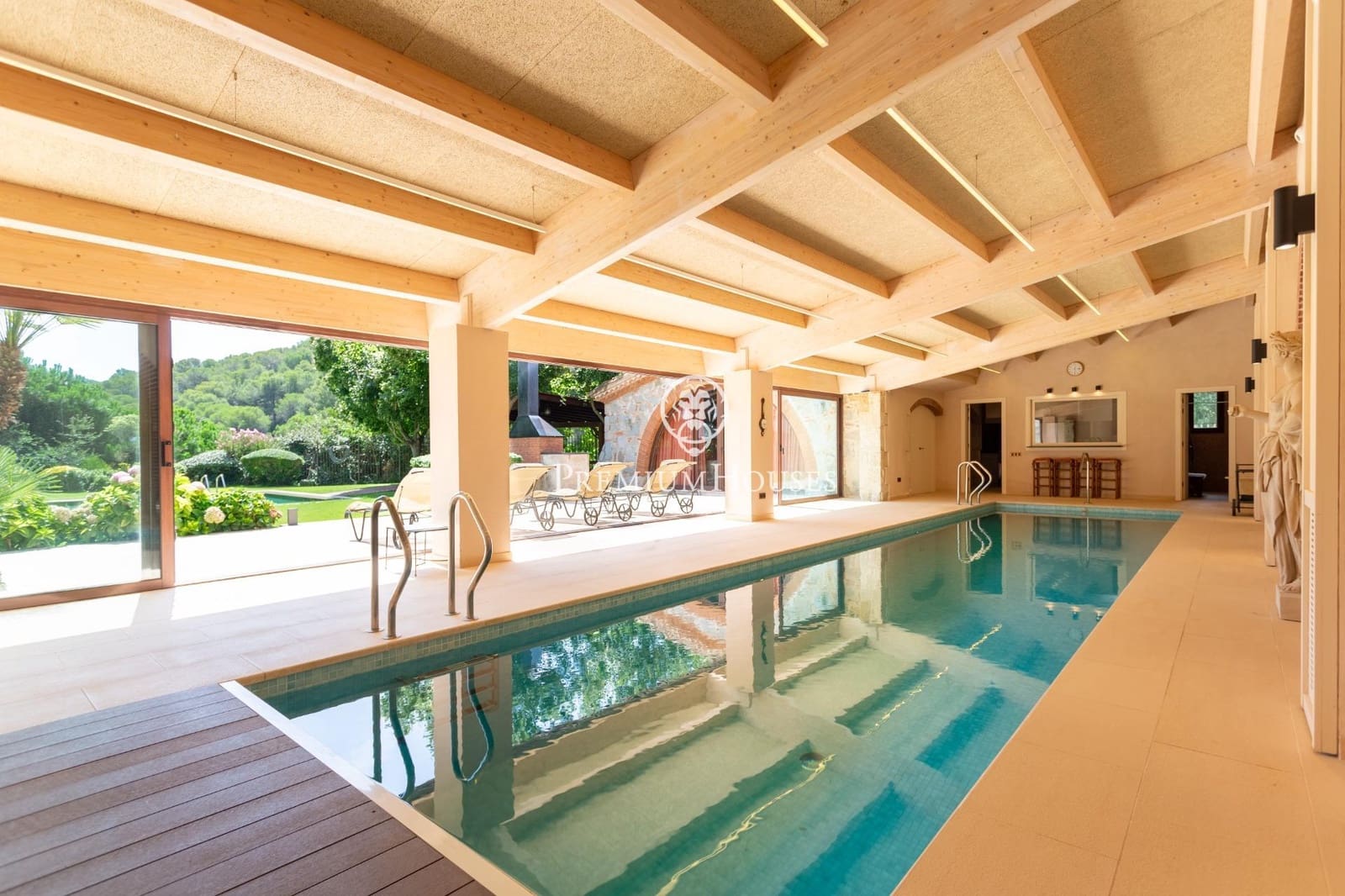6 chambre Finca/Maison de Campagne à vendre à Sant Andreu de Llavaneres avec piscine - 17 000 000 € (Ref: 10020954)