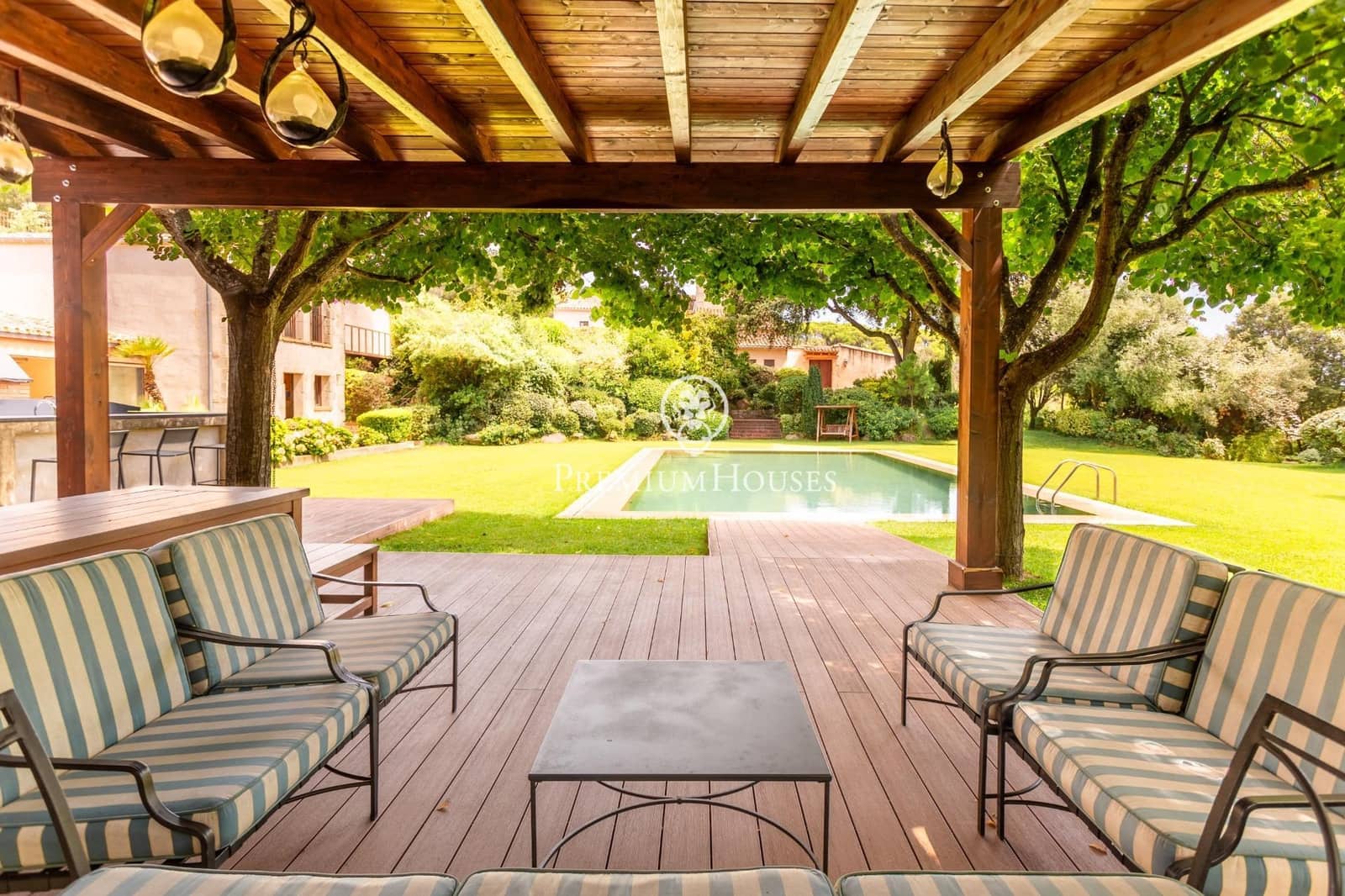 6 chambre Finca/Maison de Campagne à vendre à Sant Andreu de Llavaneres avec piscine - 17 000 000 € (Ref: 10020954)