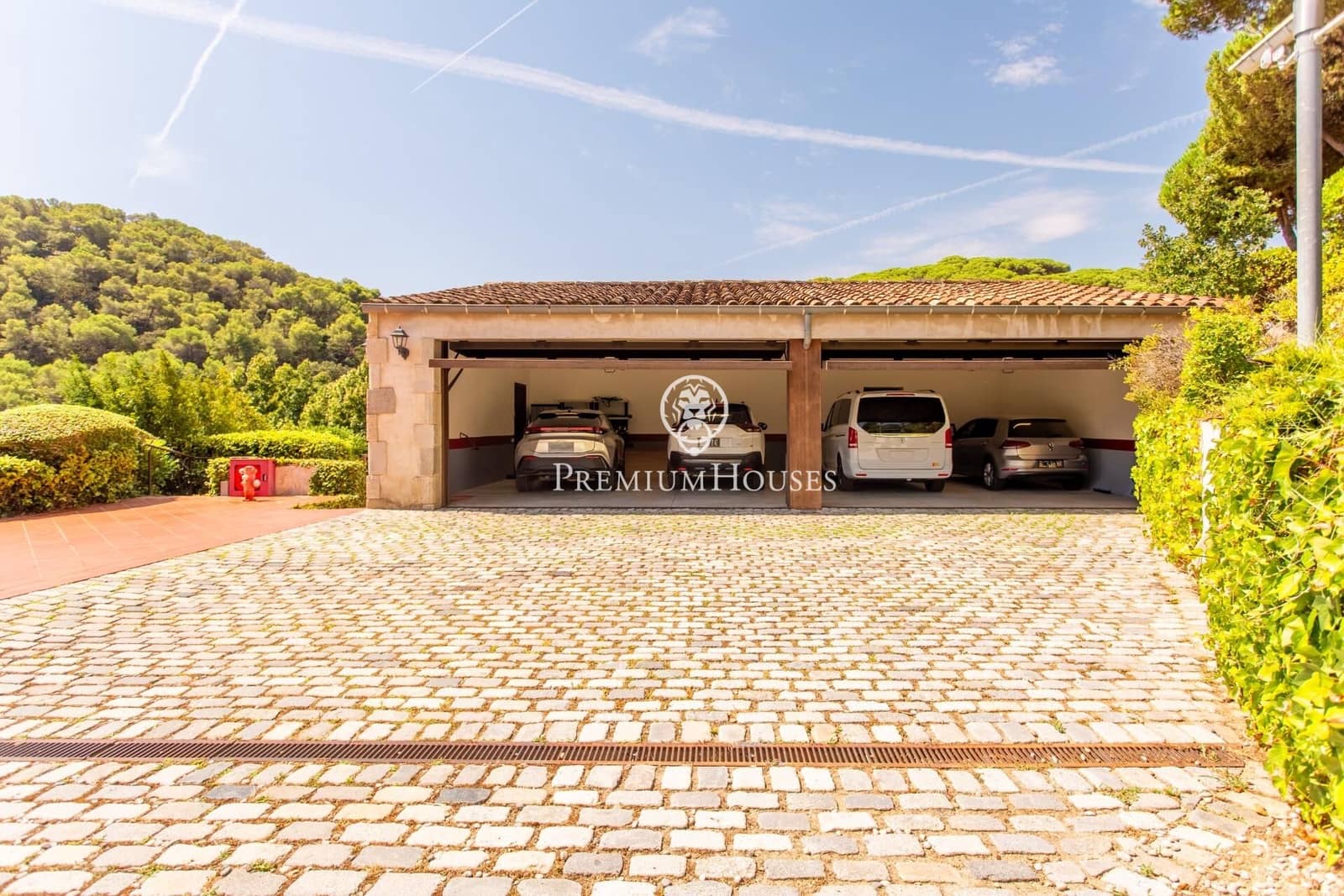 6 chambre Finca/Maison de Campagne à vendre à Sant Andreu de Llavaneres avec piscine - 17 000 000 € (Ref: 10020954)