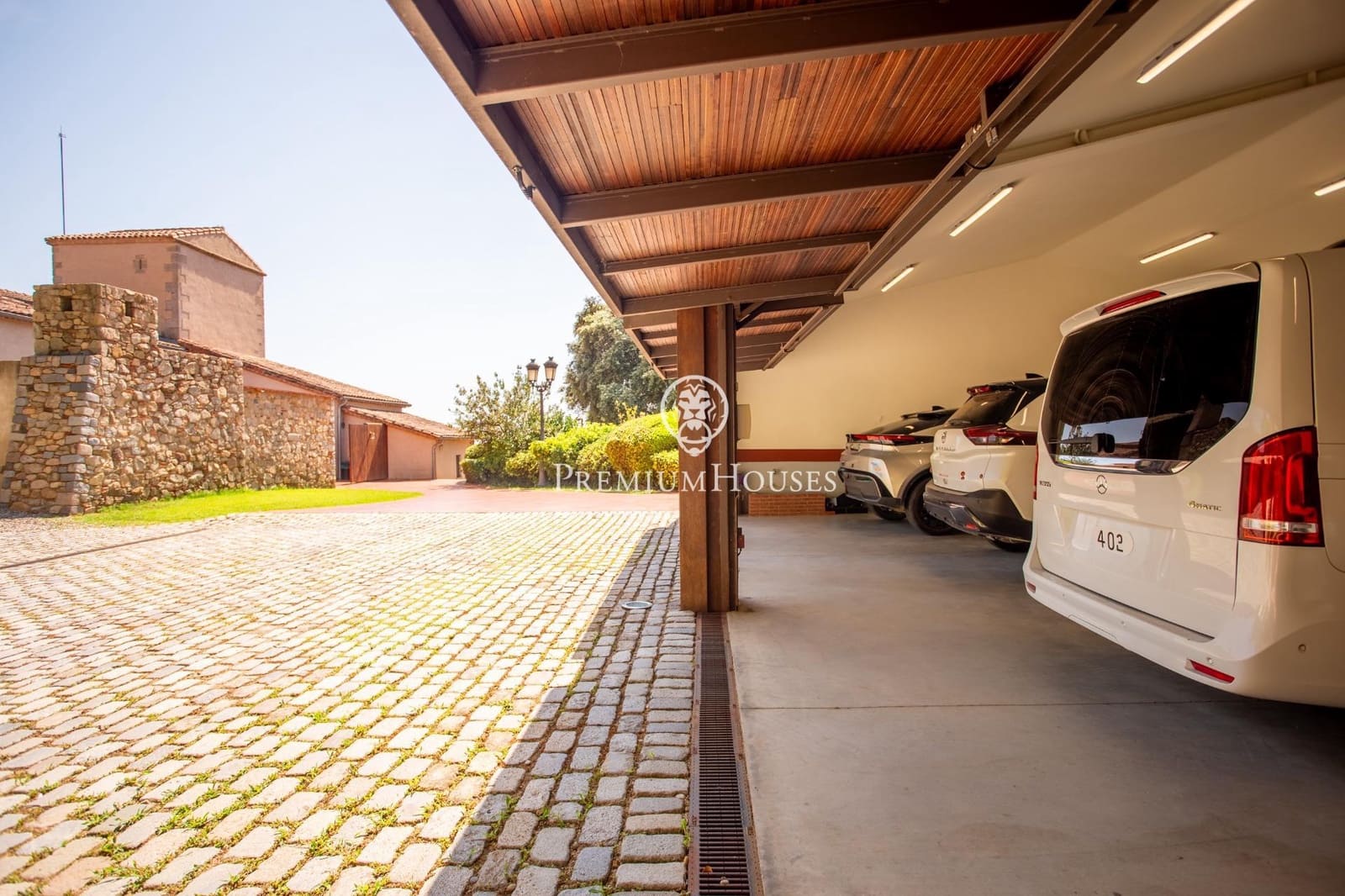 6 chambre Finca/Maison de Campagne à vendre à Sant Andreu de Llavaneres avec piscine - 17 000 000 € (Ref: 10020954)