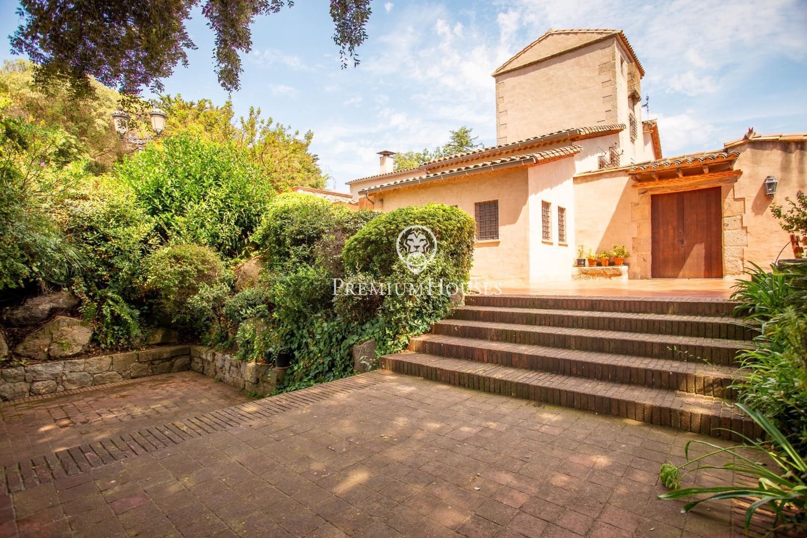 6 chambre Finca/Maison de Campagne à vendre à Sant Andreu de Llavaneres avec piscine - 17 000 000 € (Ref: 10020954)