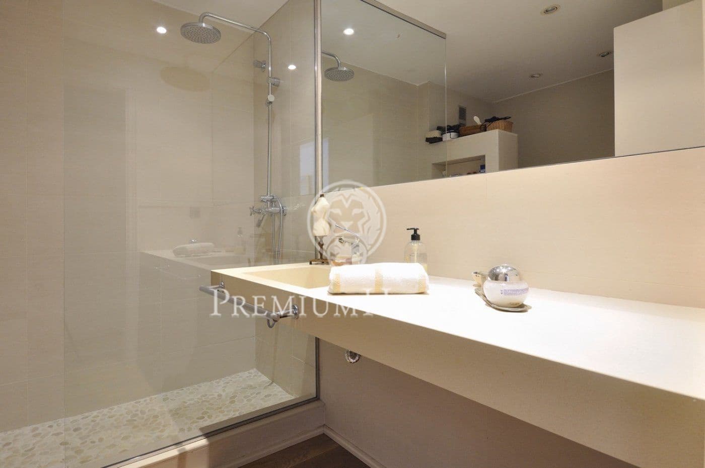 4 bedroom Villa for rent in Sant Andreu de Llavaneres with pool garage - € 2,175 (Ref: 10025649)