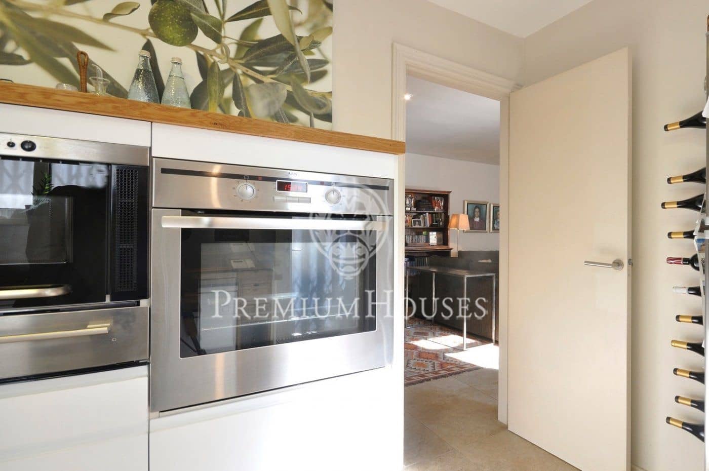 4 bedroom Villa for rent in Sant Andreu de Llavaneres with pool garage - € 2,175 (Ref: 10025649)